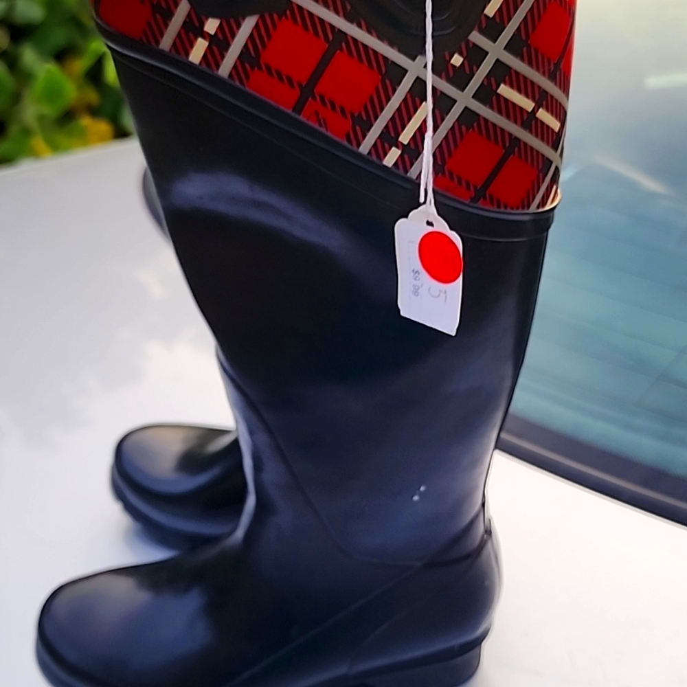 Rain boots